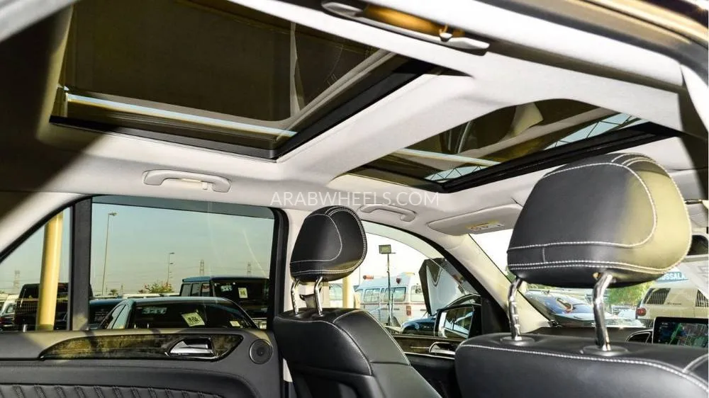 Mercedes Benz GLE Class 2016 for Sale in Dubai Image-12