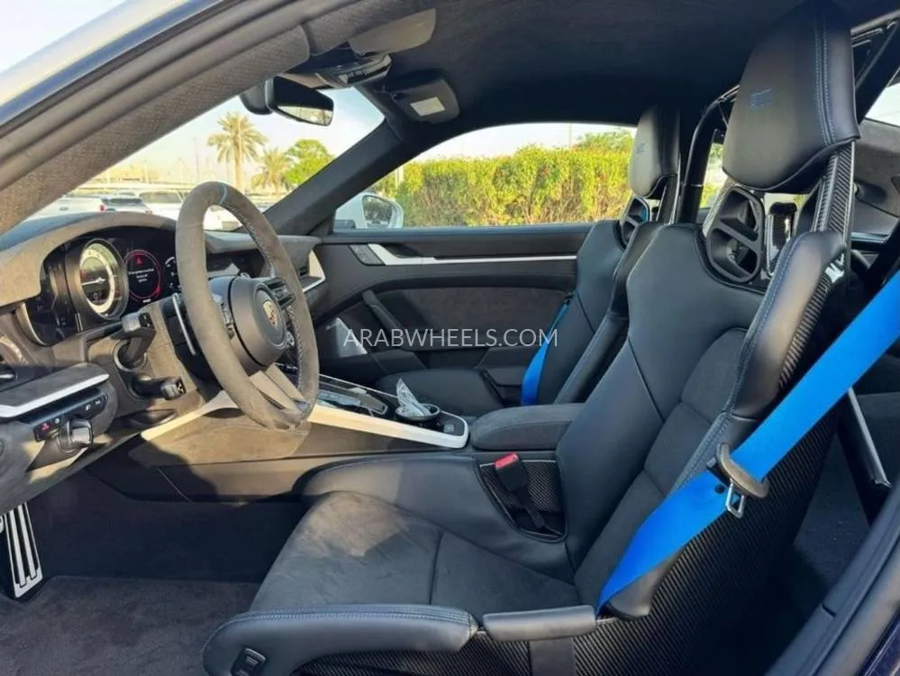 Porsche 911 2023 for Sale in Dubai Image-16