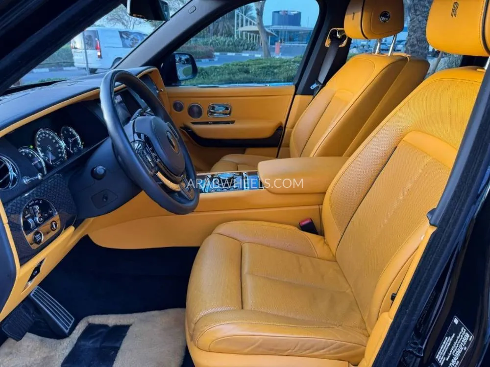 Rolls Royce Cullinan 2022 for Sale in Dubai Image-4