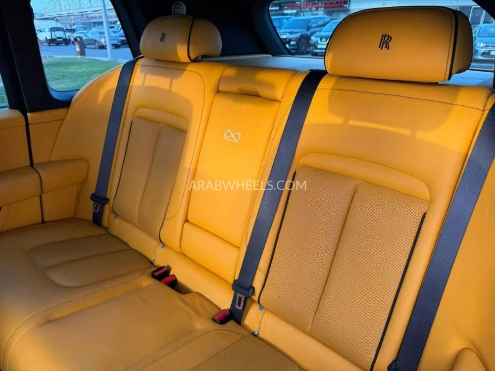 Rolls Royce Cullinan 2022 for Sale in Dubai Image-17