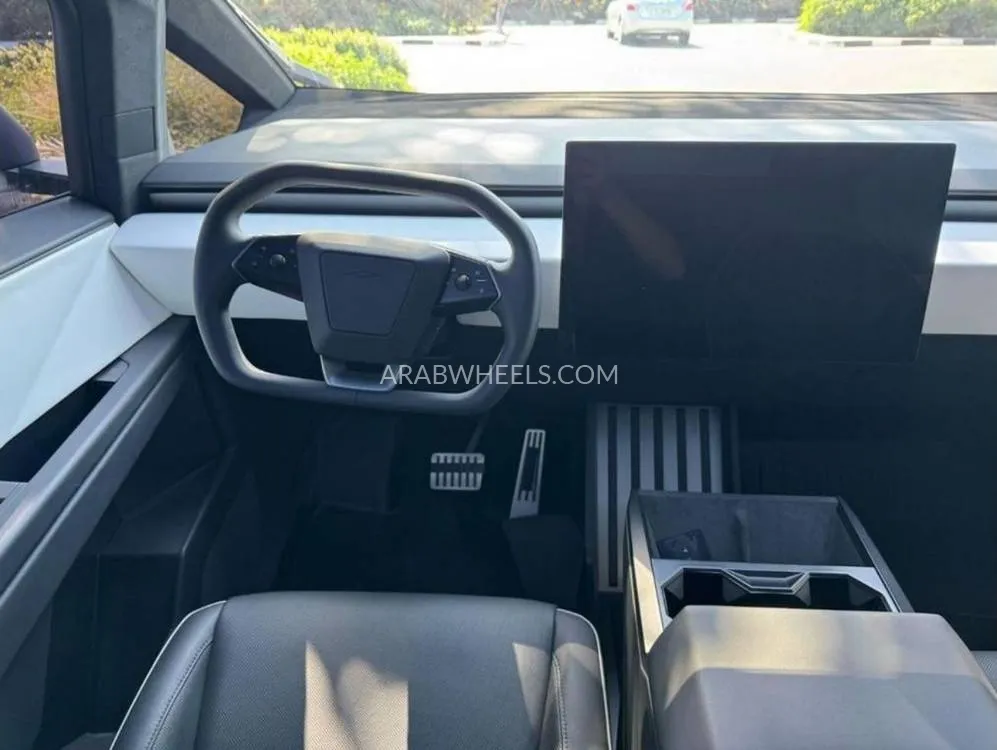 Tesla Cybertruck 2024 for Sale in Dubai Image-11
