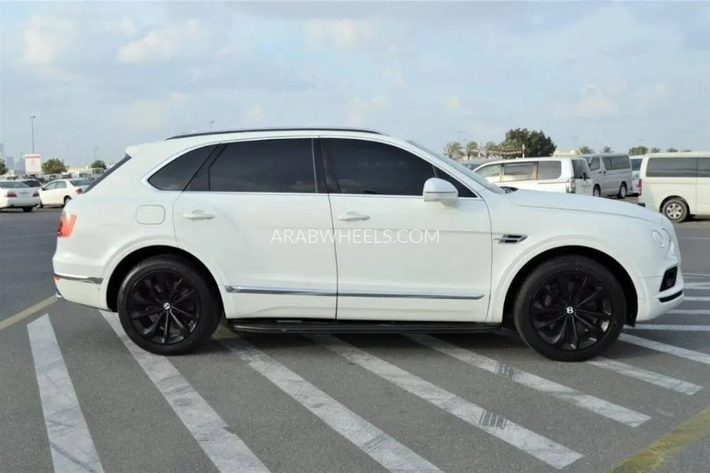 Bentley Bentayga 2017 for Sale in Dubai Image-5
