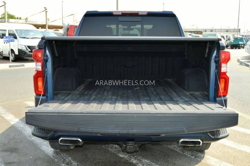 Chevrolet Silverado 2020 for Sale in Dubai Image-9