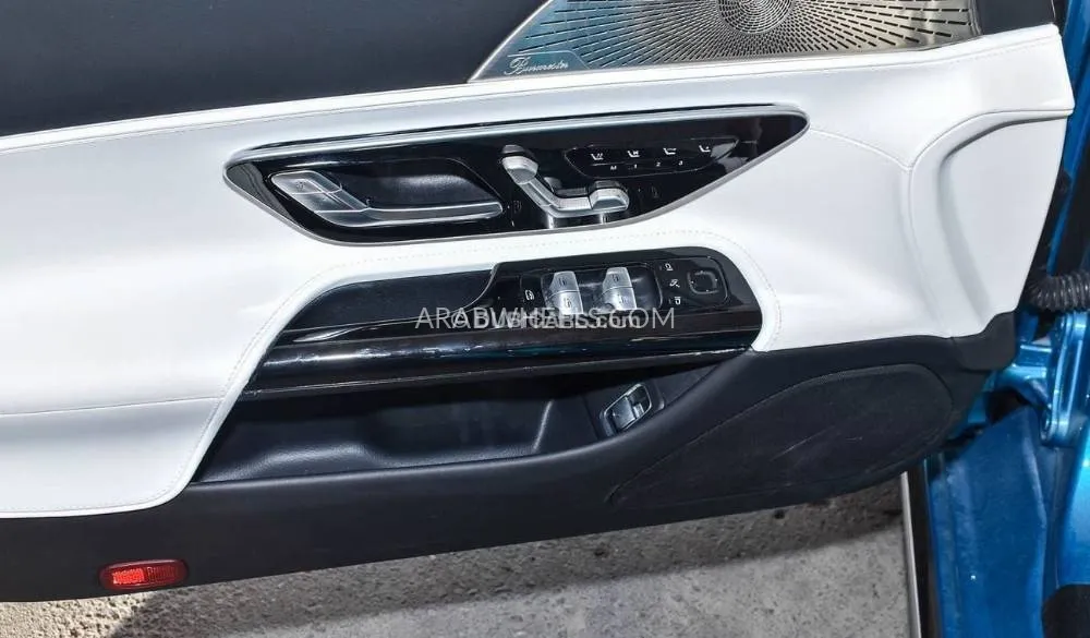 Mercedes Benz SL Class 2023 for Sale in Dubai Image-5