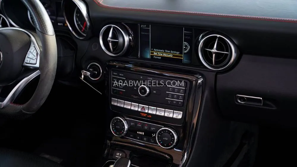 مرسيدس بنز SLC Class 2018 for Sale in دبي Image-10