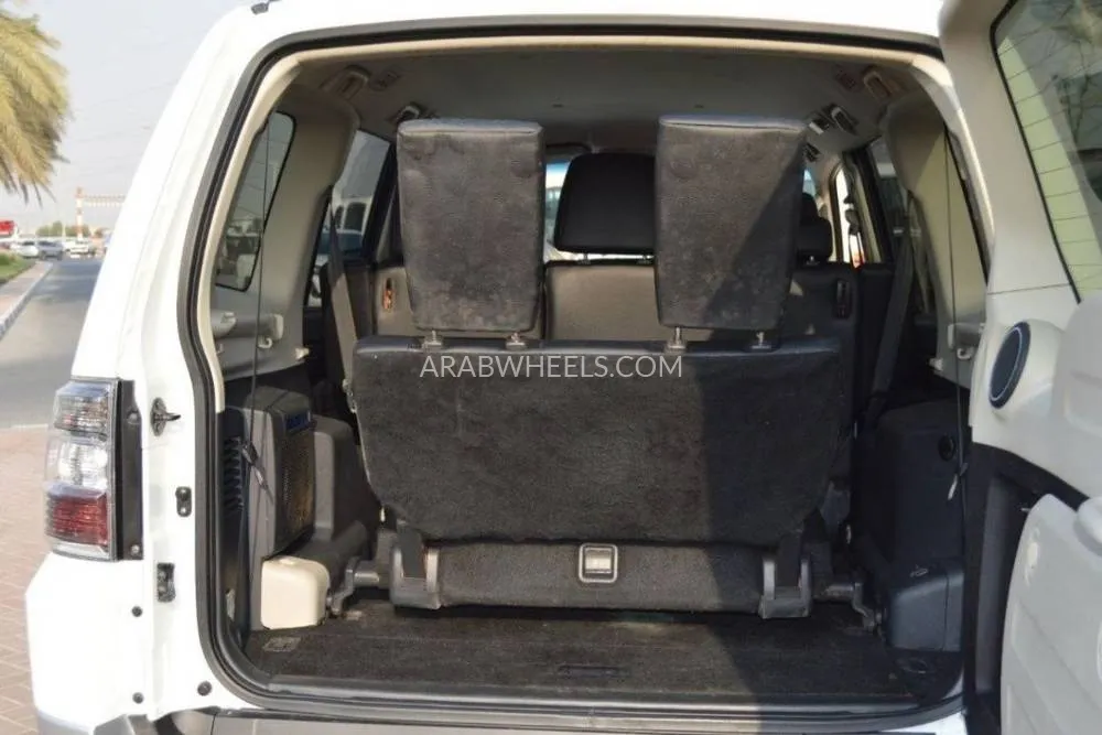 Mitsubishi Pajero 2020 for Sale in Dubai Image-9