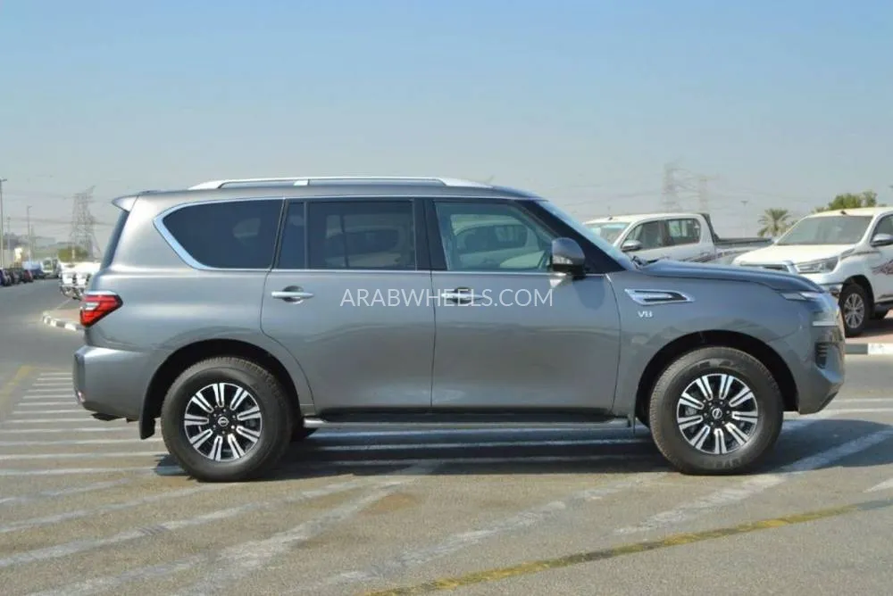 Nissan Patrol 2020 for Sale in Dubai Image-5