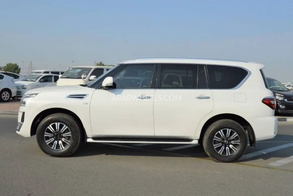 Nissan Patrol 2020 for Sale in Dubai Image-7