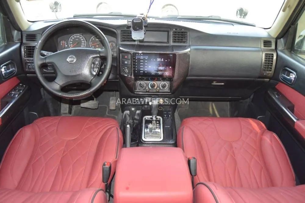 Nissan Patrol 2022 for Sale in Dubai Image-11