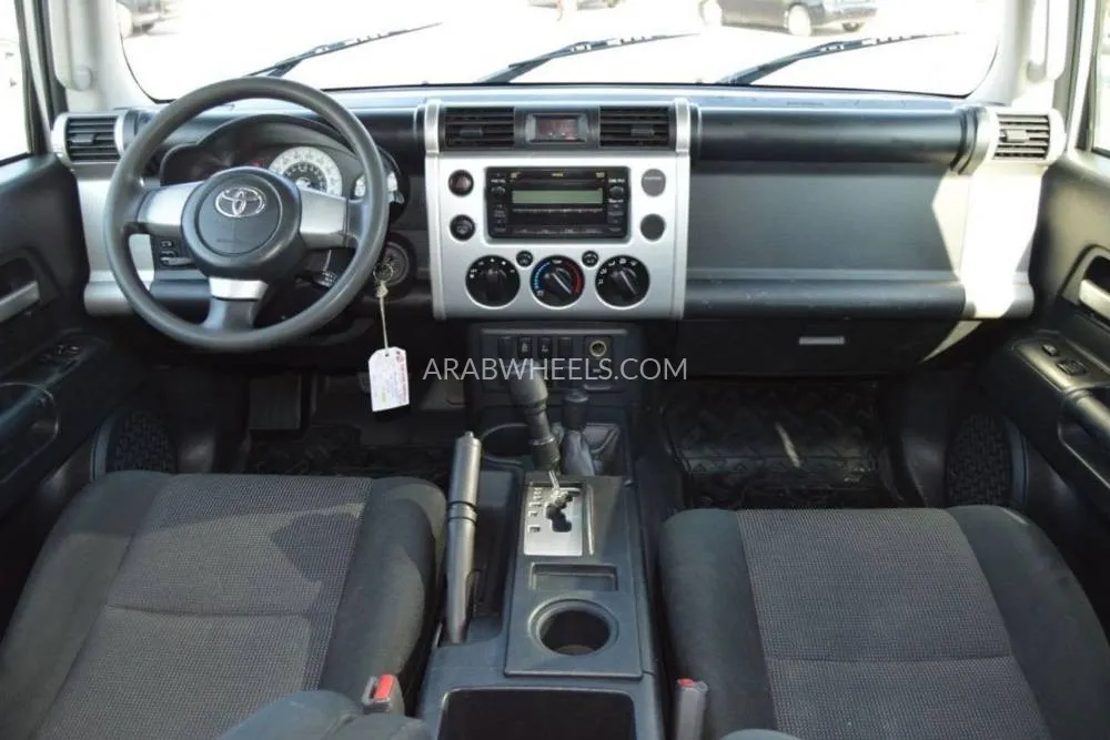 تويوتا إف جي كروزر 2007 for Sale in دبي Image-9