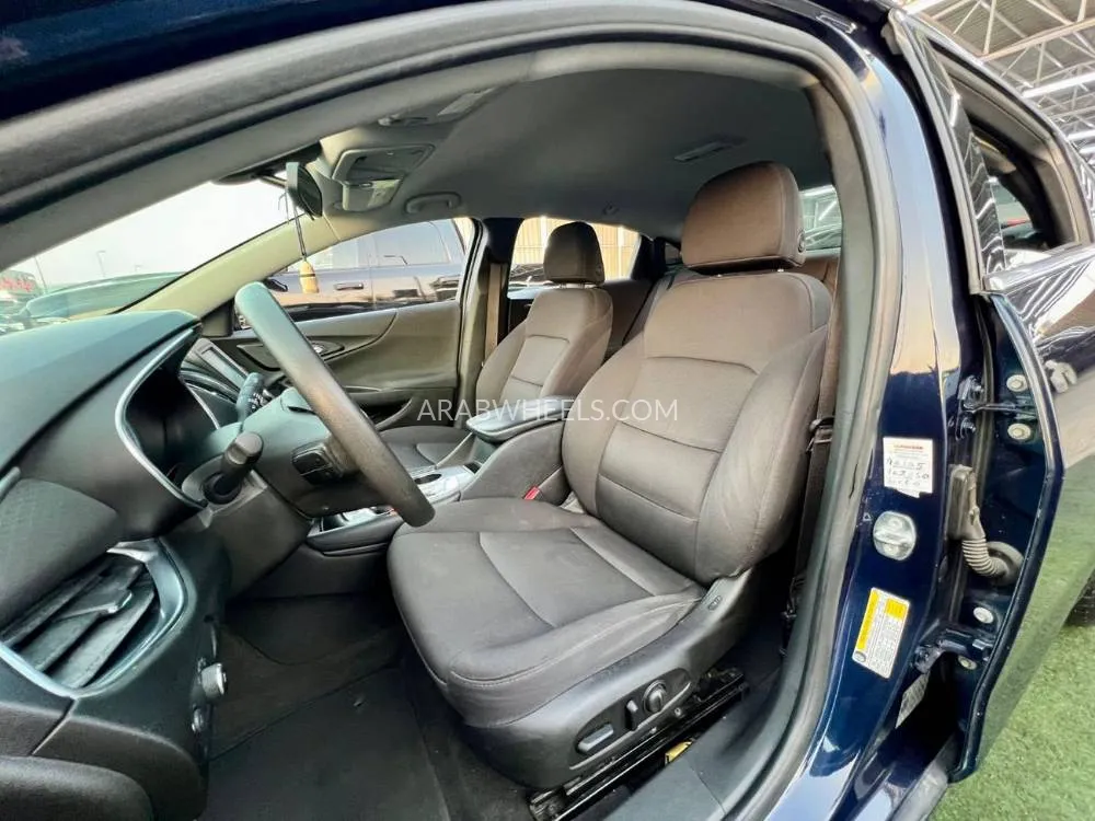 Chevrolet Malibu 2018 for Sale in Ajman Image-8