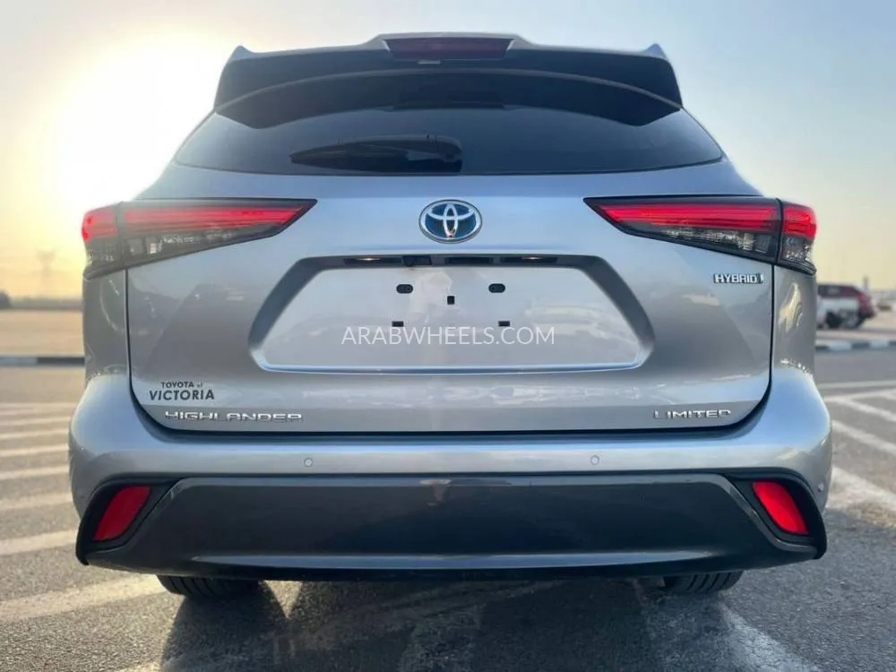 Toyota Grand Highlander 2021 for Sale in Dubai Image-8