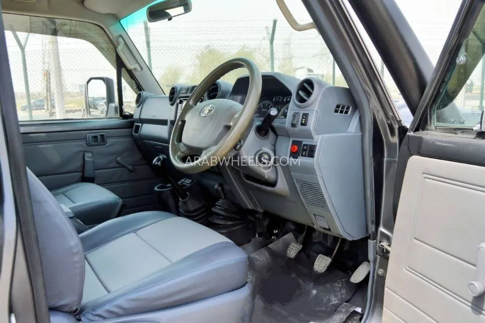 Toyota Land Cruiser 2021 for Sale in Dubai Image-11