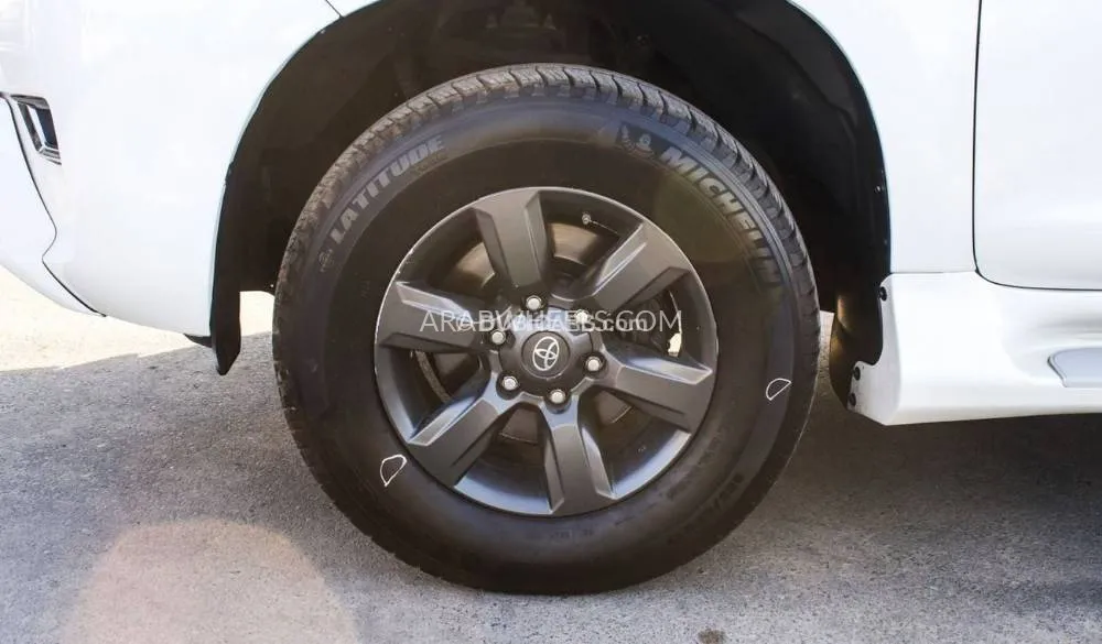 Toyota Land Cruiser Prado 2011 for Sale in Dubai Image-13
