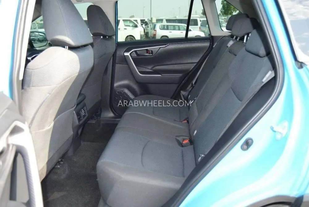Toyota Rav4 2019 for Sale in Dubai Image-11