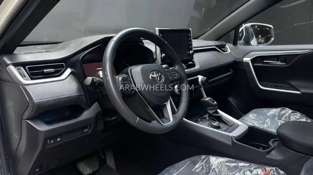 Toyota Rav4 2022 for Sale in Dubai Image-12