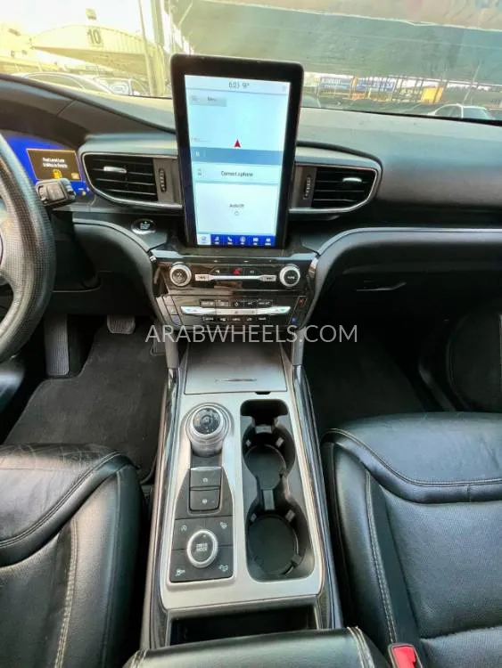 Ford Explorer 2021 for Sale in Ajman Image-13