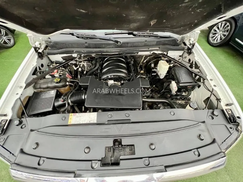 GMC Sierra 2019 for Sale in Ajman Image-16