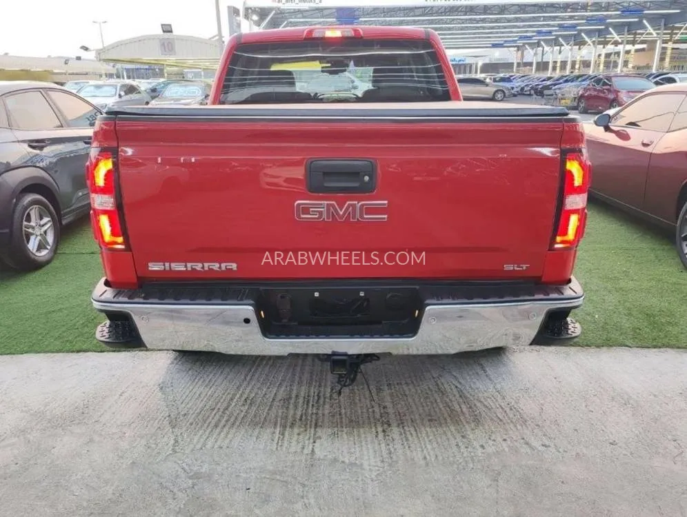 GMC Sierra 2018 for Sale in Ajman Image-3