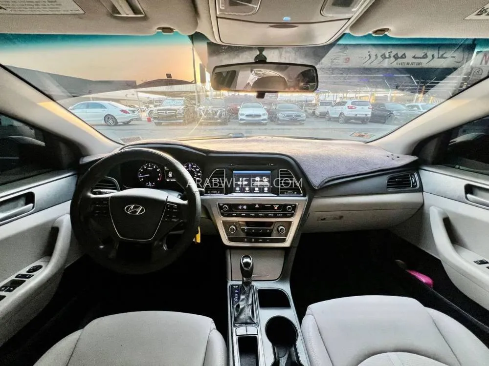 Hyundai Sonata 2016 for Sale in Ajman Image-18