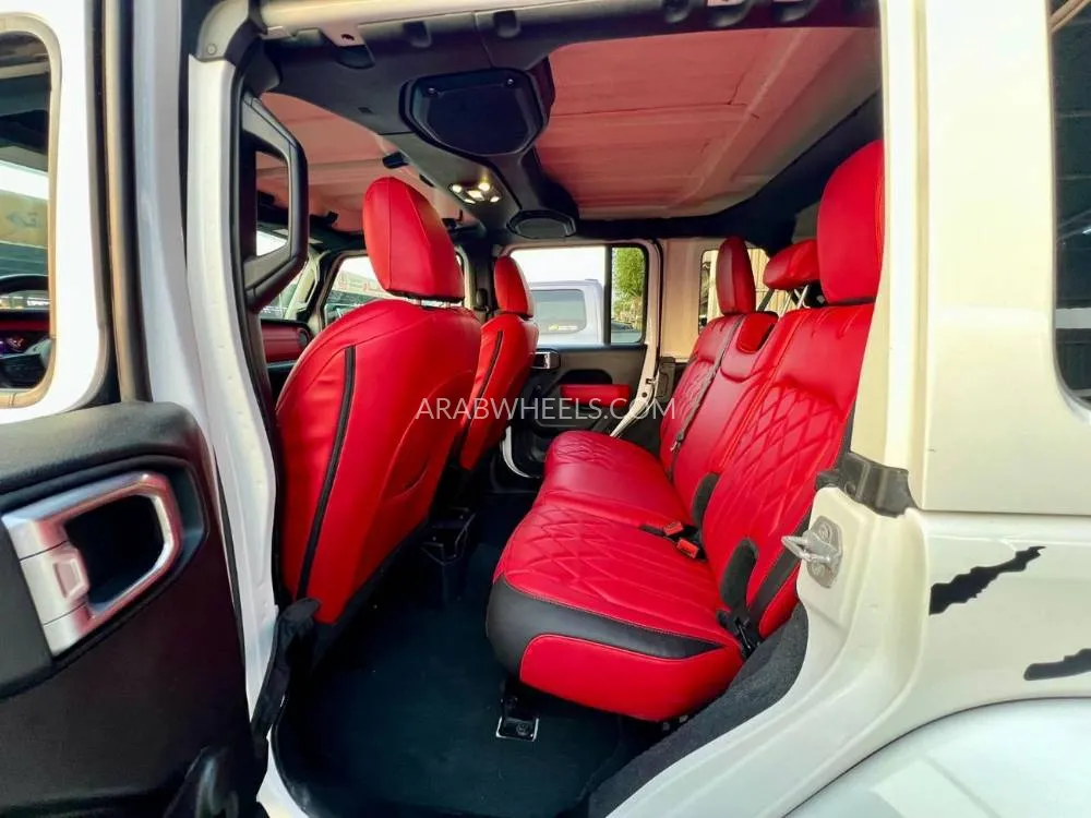 Jeep Wrangler 2022 for Sale in Ajman Image-13