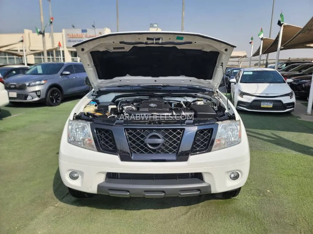Nissan Frontier 2019 for Sale in Ajman Image-18