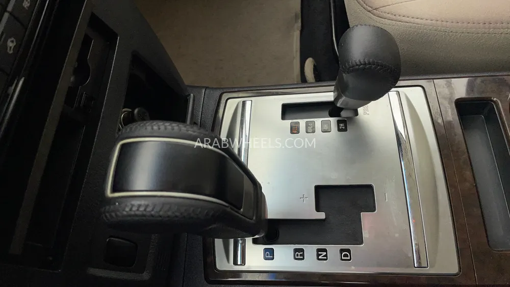 Mitsubishi Pajero 2017 for Sale in Dubai Image-18