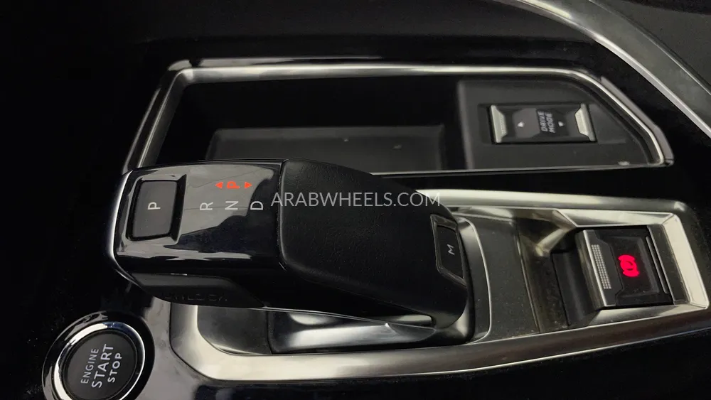 بيجو 3008 2023 for Sale in دبي Image-18