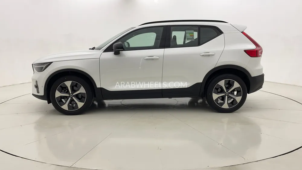 Volvo XC40 2023 for Sale in Dubai Image-6