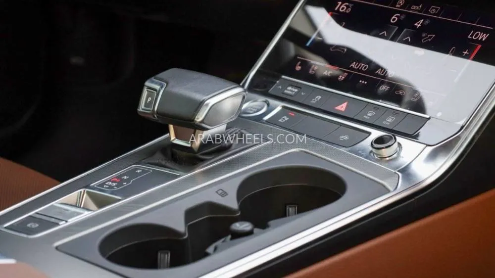 أودي A6 2020 for Sale in الشارقة Image-6