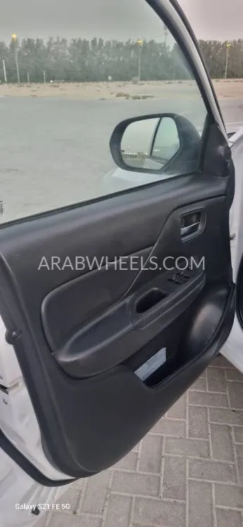 Mitsubishi L200 2020 for Sale in Sharjah Image-10