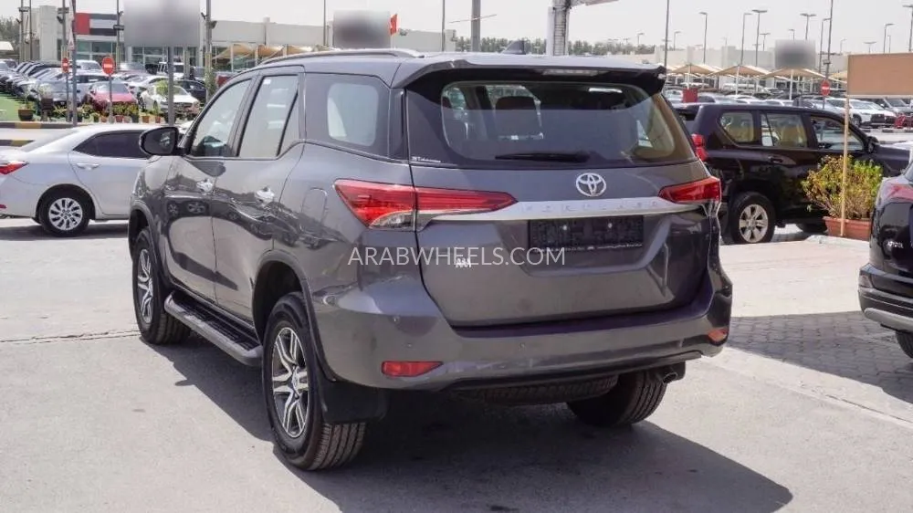 تويوتا فورتشنر 2023 for Sale in الشارقة Image-6