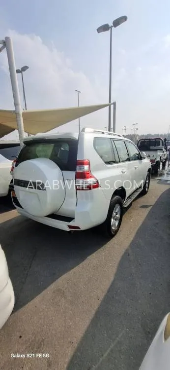 Toyota Land Cruiser Prado 2016 for Sale in Sharjah Image-3