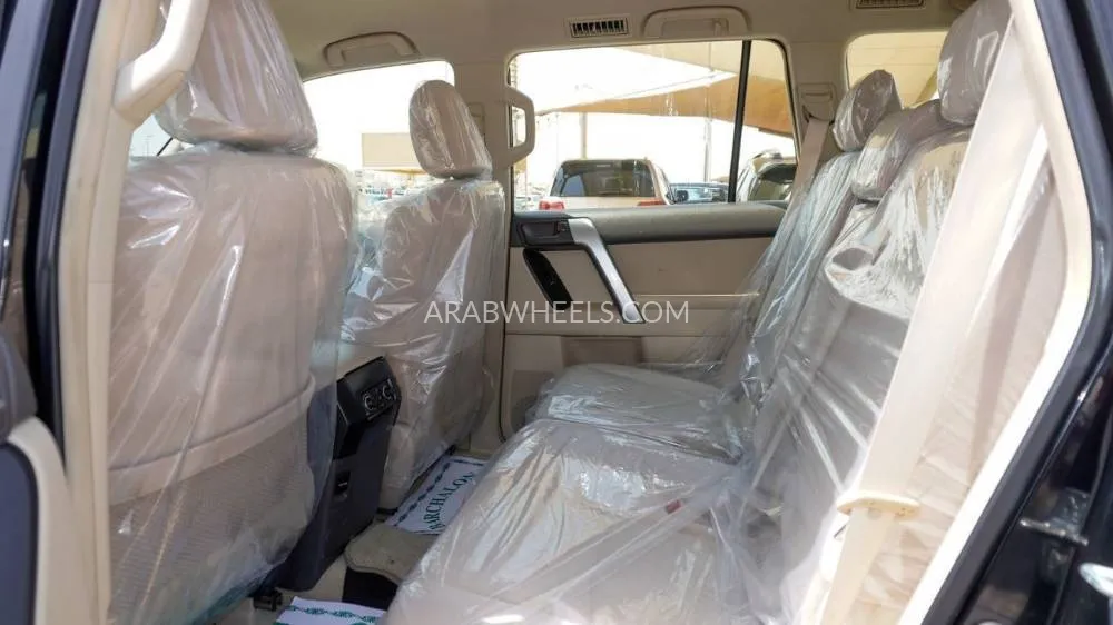 Toyota Land Cruiser Prado 2018 for Sale in Sharjah Image-14