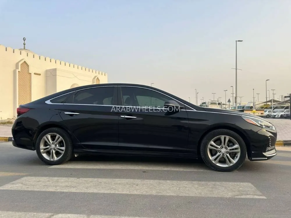 Hyundai Sonata 2018 for Sale in Sharjah Image-4