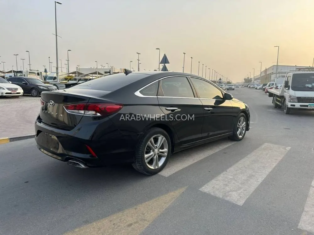 Hyundai Sonata 2018 for Sale in Sharjah Image-7