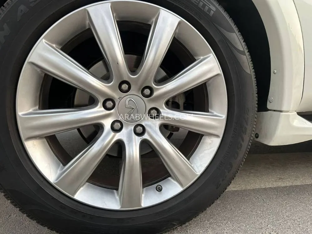 Infiniti QX80 2014 for Sale in Sharjah Image-11