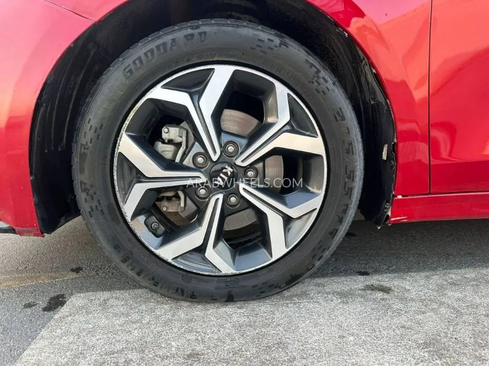 Kia Forte 2019 for Sale in Sharjah Image-14