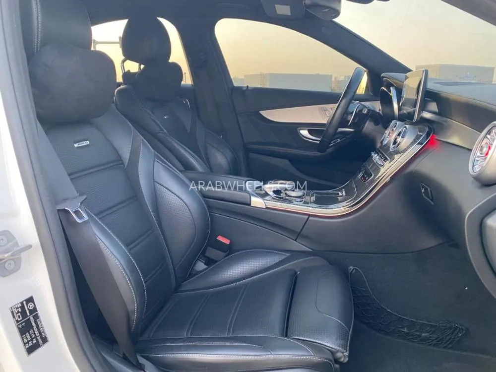 Mercedes Benz C Class 2016 for Sale in Sharjah Image-10