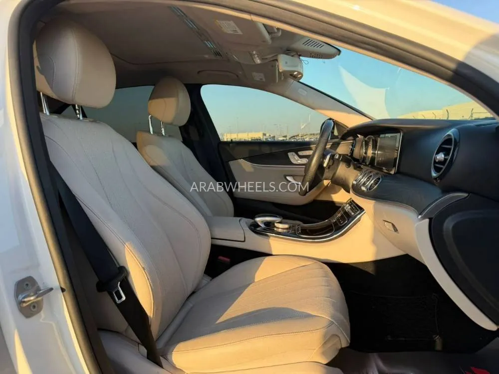 Mercedes Benz E Class 2017 for Sale in Sharjah Image-11
