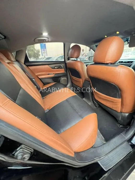 Nissan Altima 2015 for Sale in Sharjah Image-9