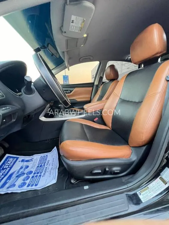 Nissan Altima 2015 for Sale in Sharjah Image-11