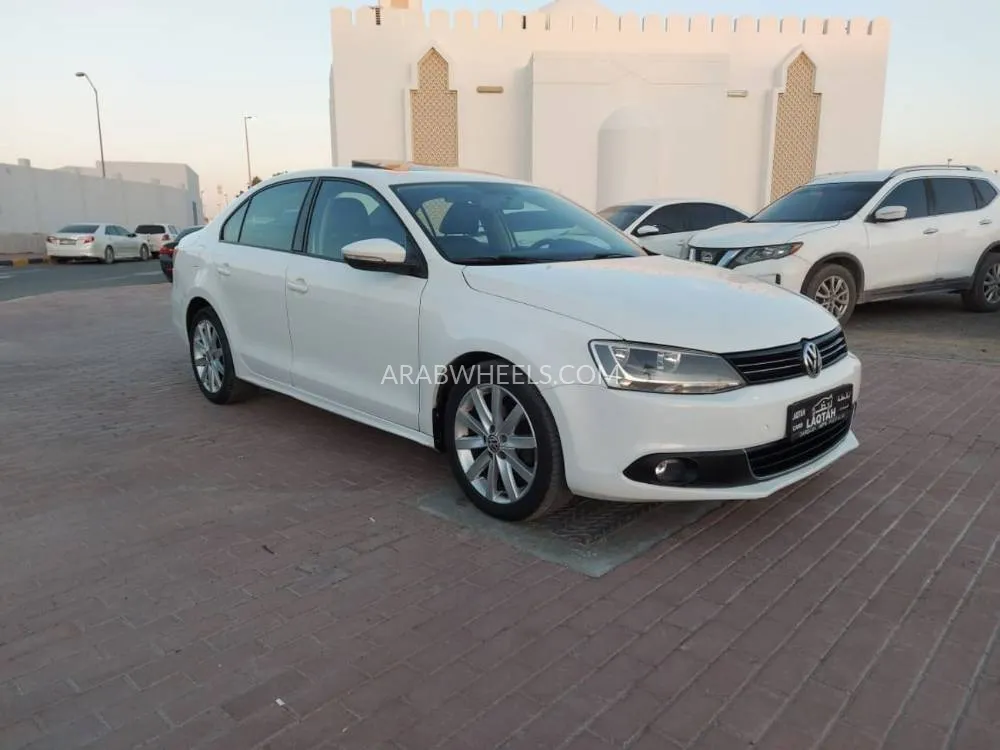 Volkswagen Jetta 2012 for Sale in Sharjah Image-4