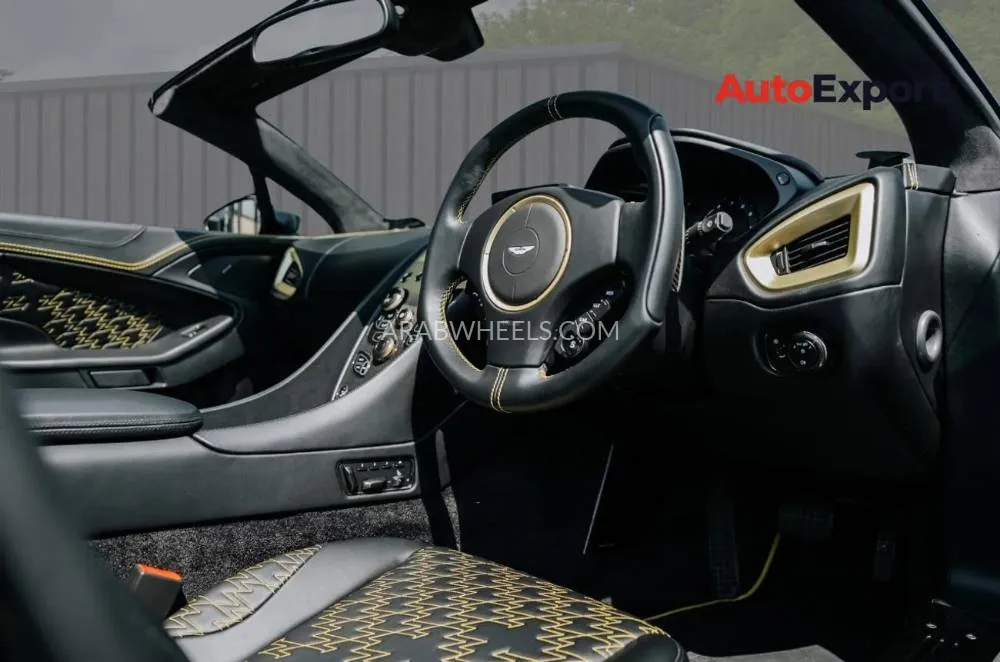 Aston Martin Vanquish 2018 for Sale in Dubai Image-6