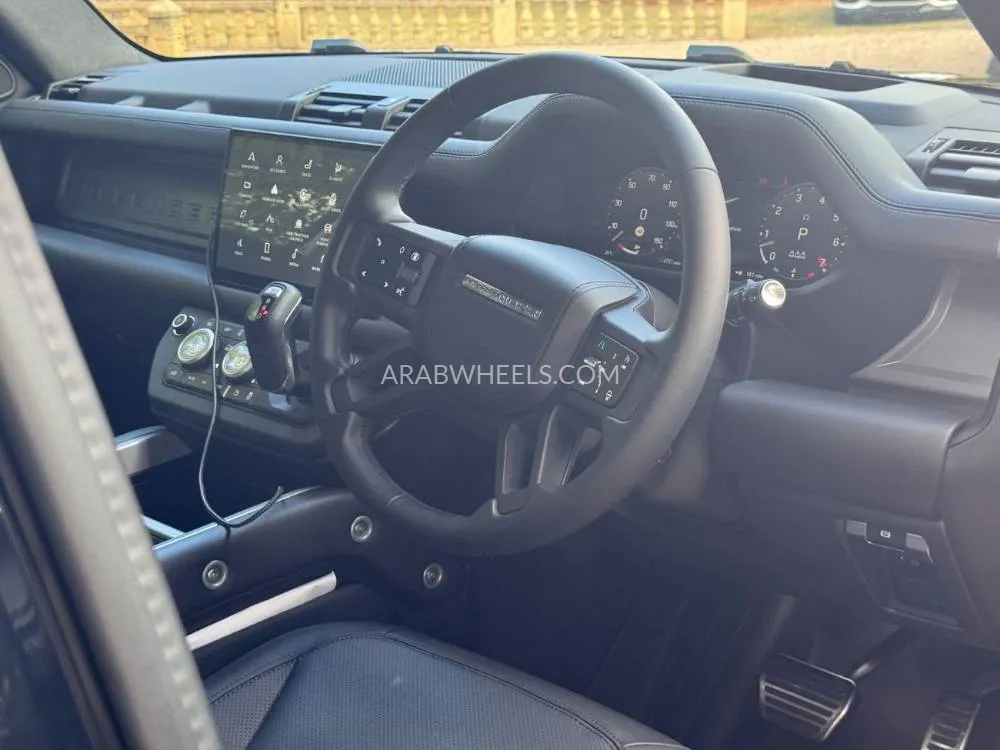 Land Rover Defender 2025 for Sale in Dubai Image-13