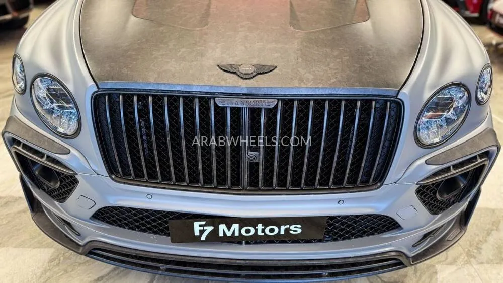 Bentley Bentayga 2022 for Sale in Dubai Image-4