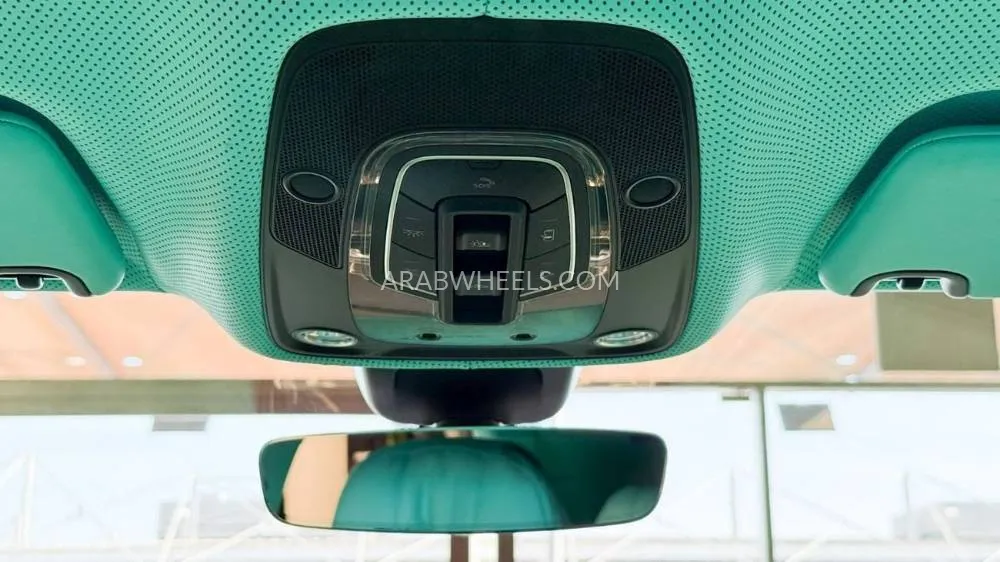 Bentley Bentayga 2022 for Sale in Dubai Image-18