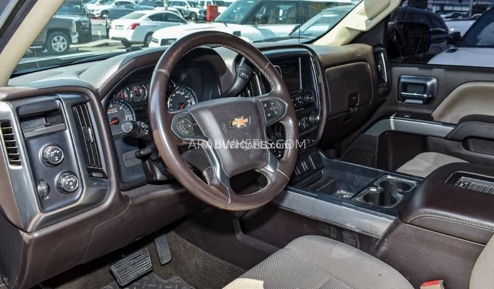 شيفروليه سيلفرادو 2017 for Sale in دبي Image-4