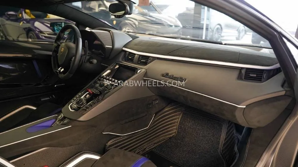 Lamborghini Aventador 2019 for Sale in Dubai Image-11