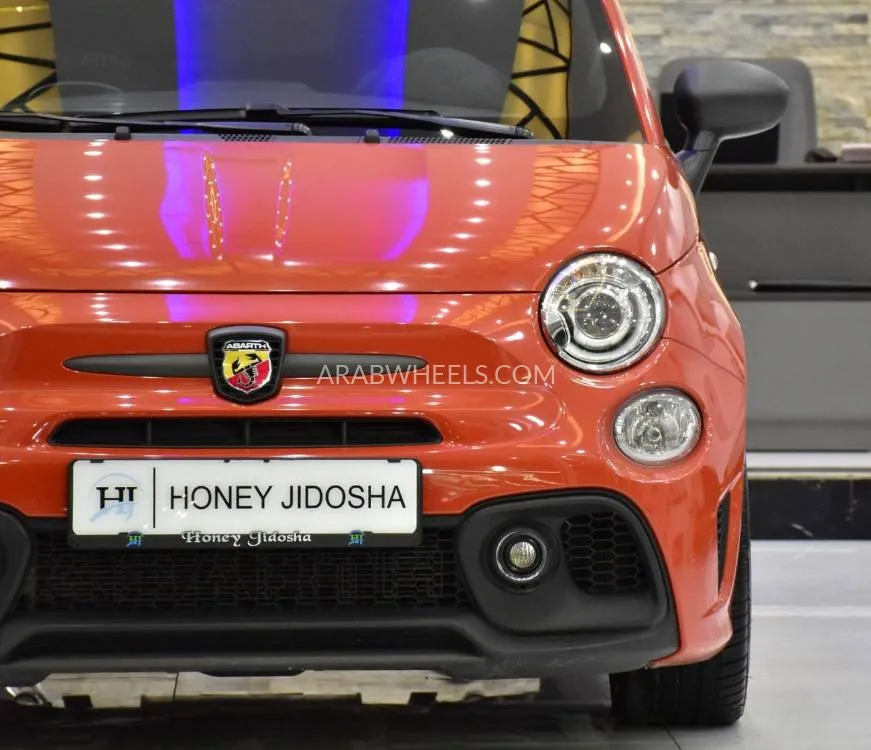 Abarth 695 2023 for Sale in Dubai Image-4